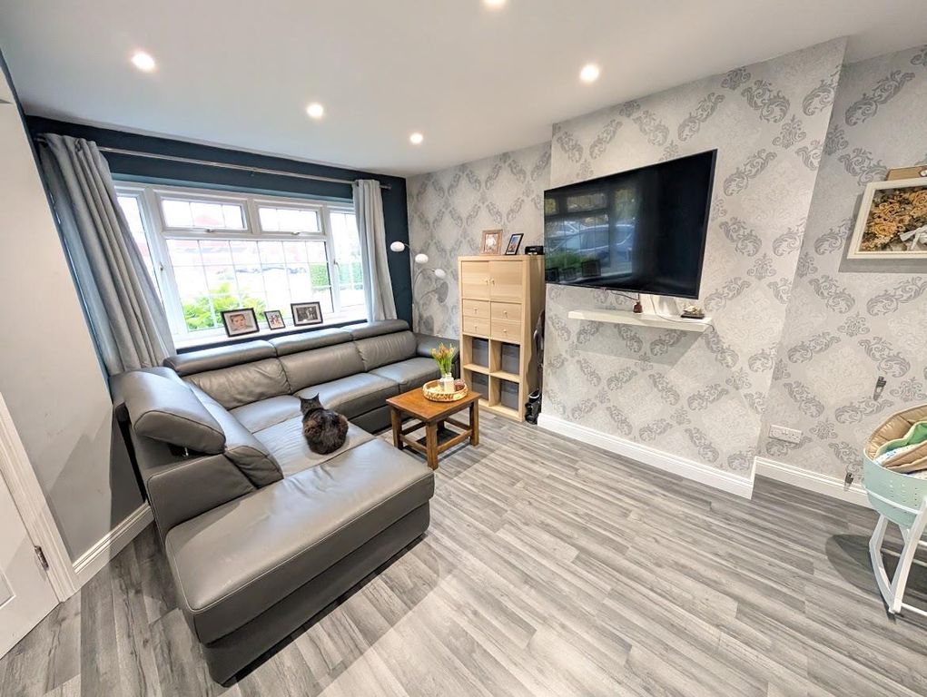 Property photo 2 of 16 Pxl_20251023_155049885.Jpg