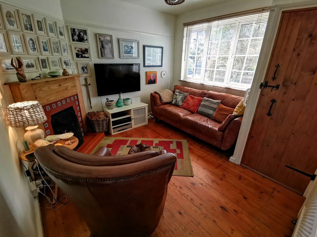 Property photo 3 of 19 Gallery