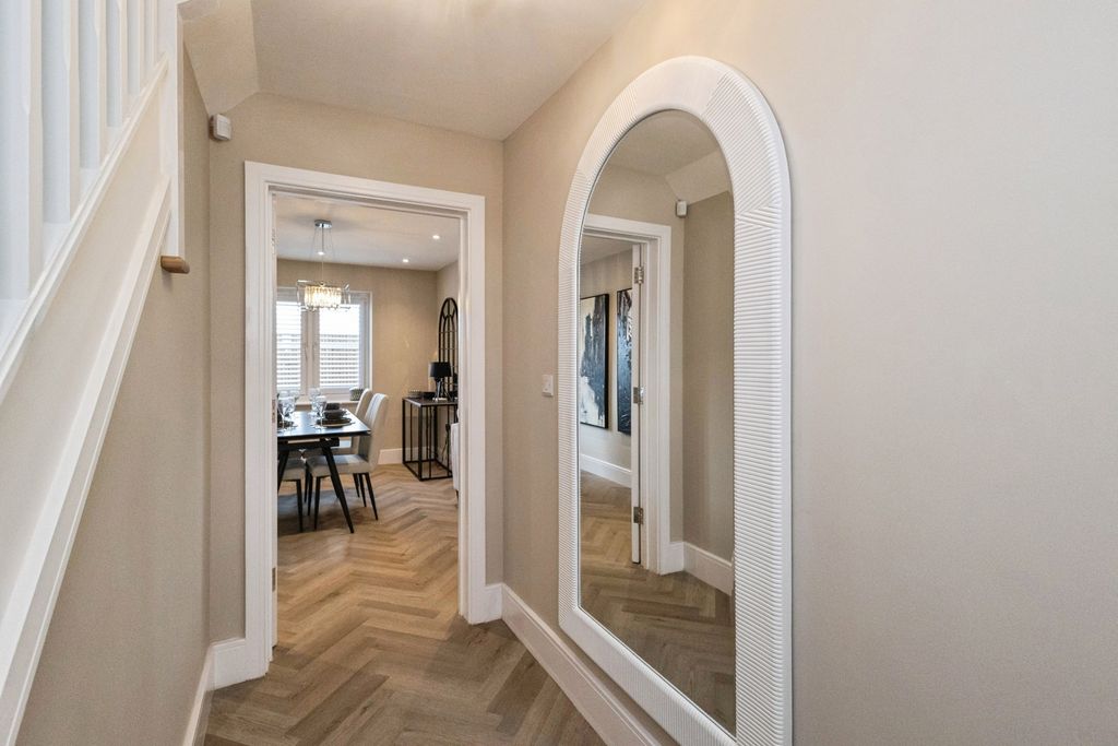 Property photo 2 of 17 Photo