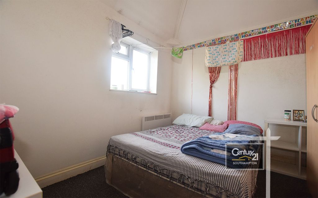 Property photo 3 of 4