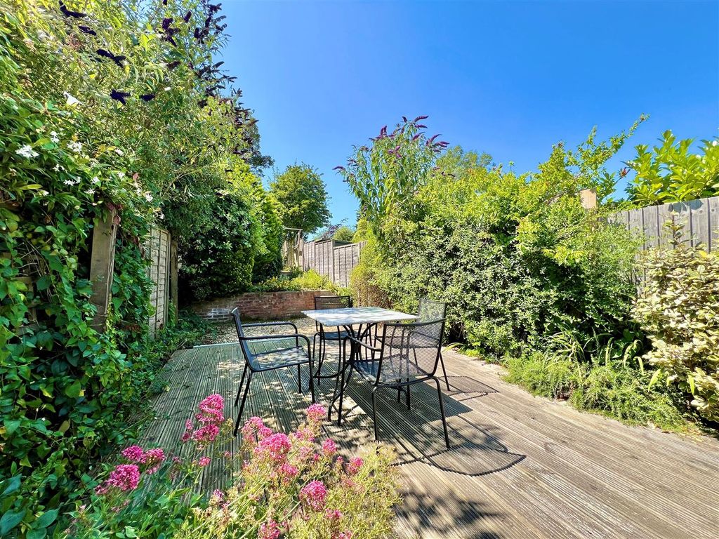 Property photo 2 of 29