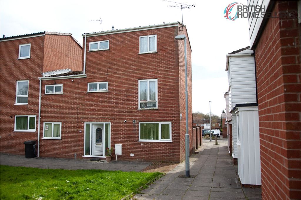 Property photo 1 of 35 Picture No. 03