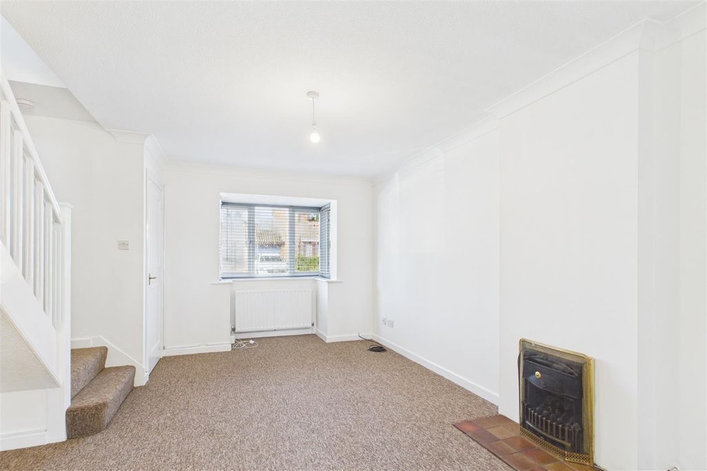 Property photo 3 of 13 Cam01894G0-Pr0273-Still004.Jpg