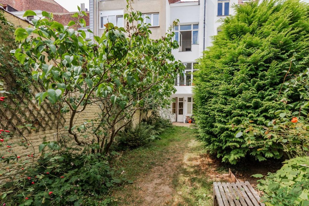 Property photo 3 of 21