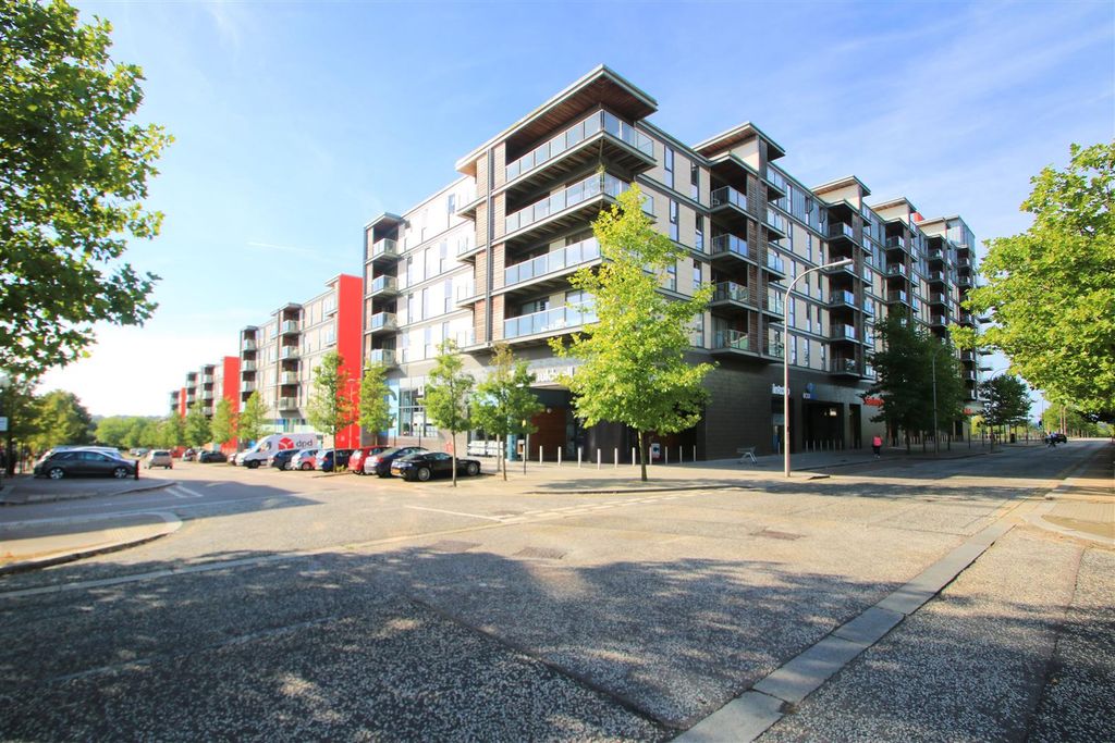 Property photo 1 of 17 Viz68.Jpg