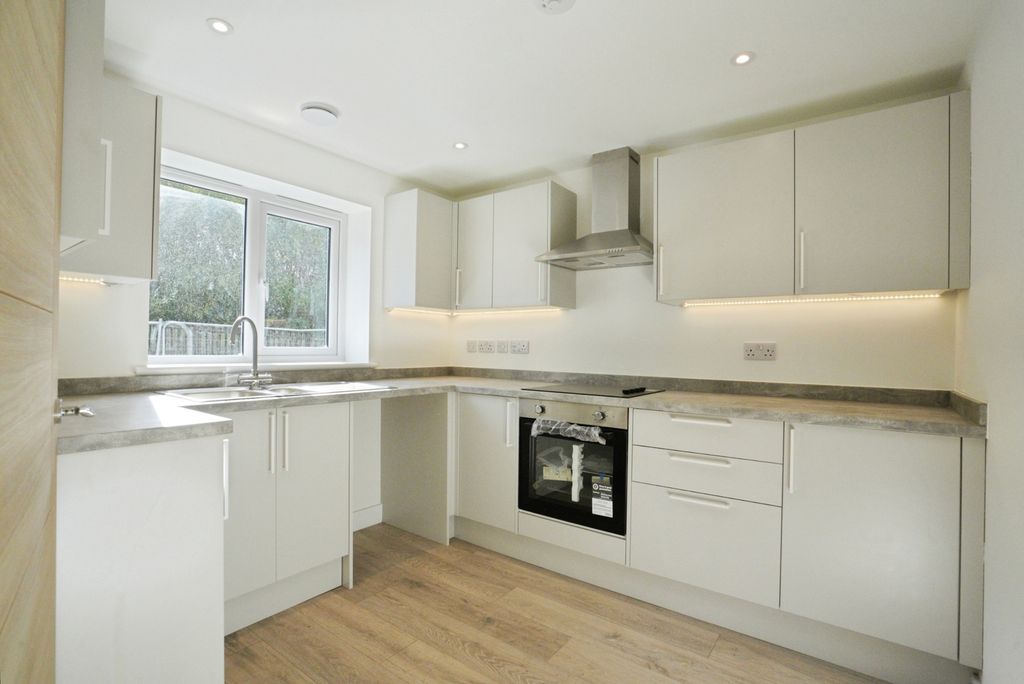 Property photo 2 of 12 Photo