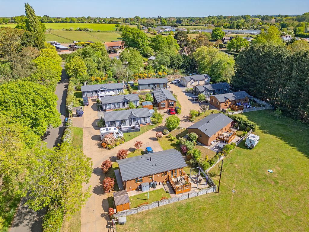 Property photo 1 of 17 Newbournedronea
