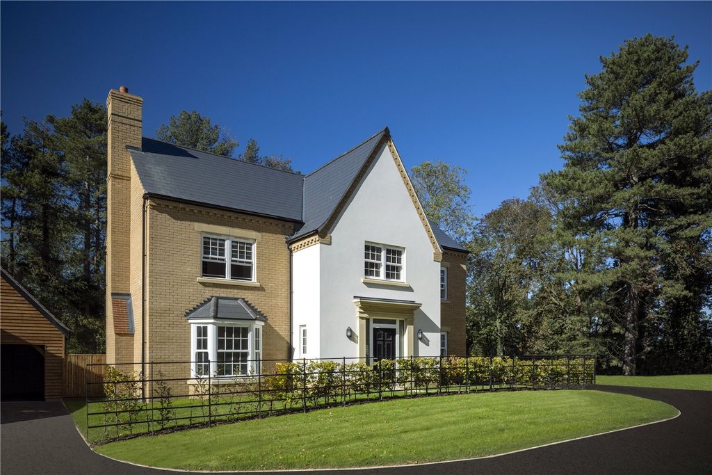 Property photo 1 of 13 Beaminster Houghton