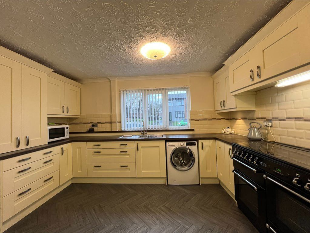 Property photo 3 of 26