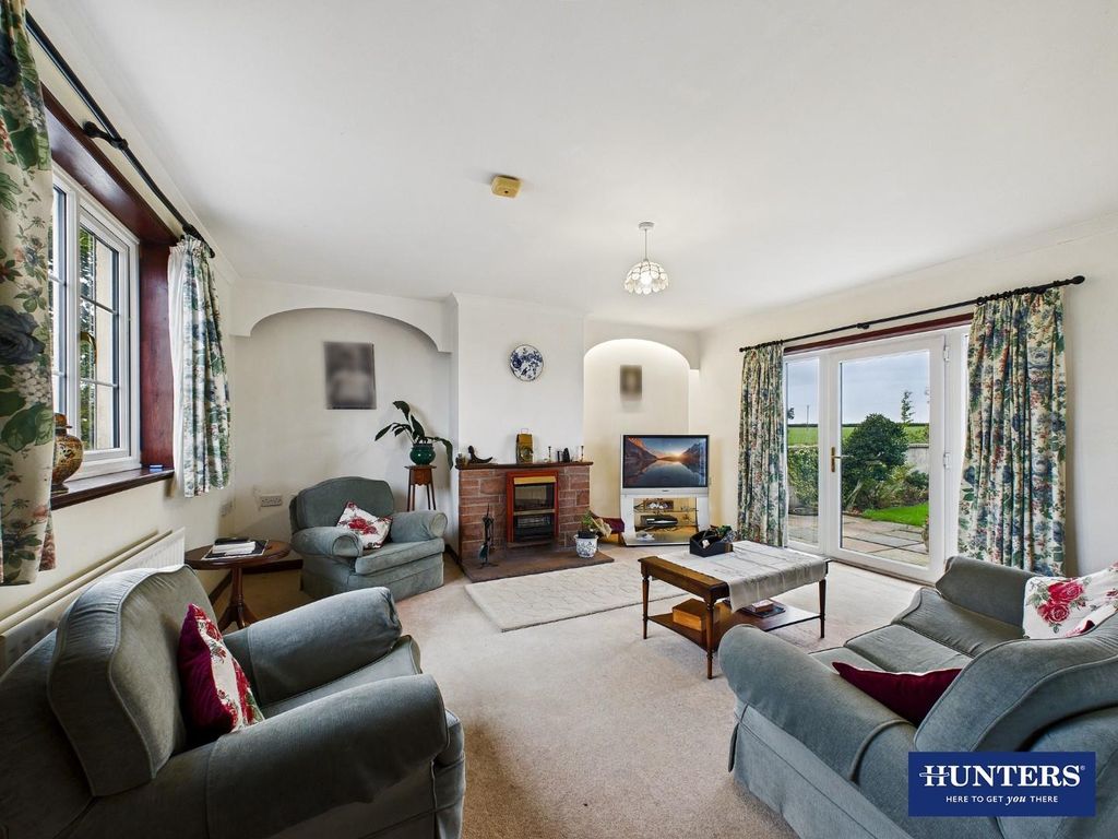 Property photo 2 of 26