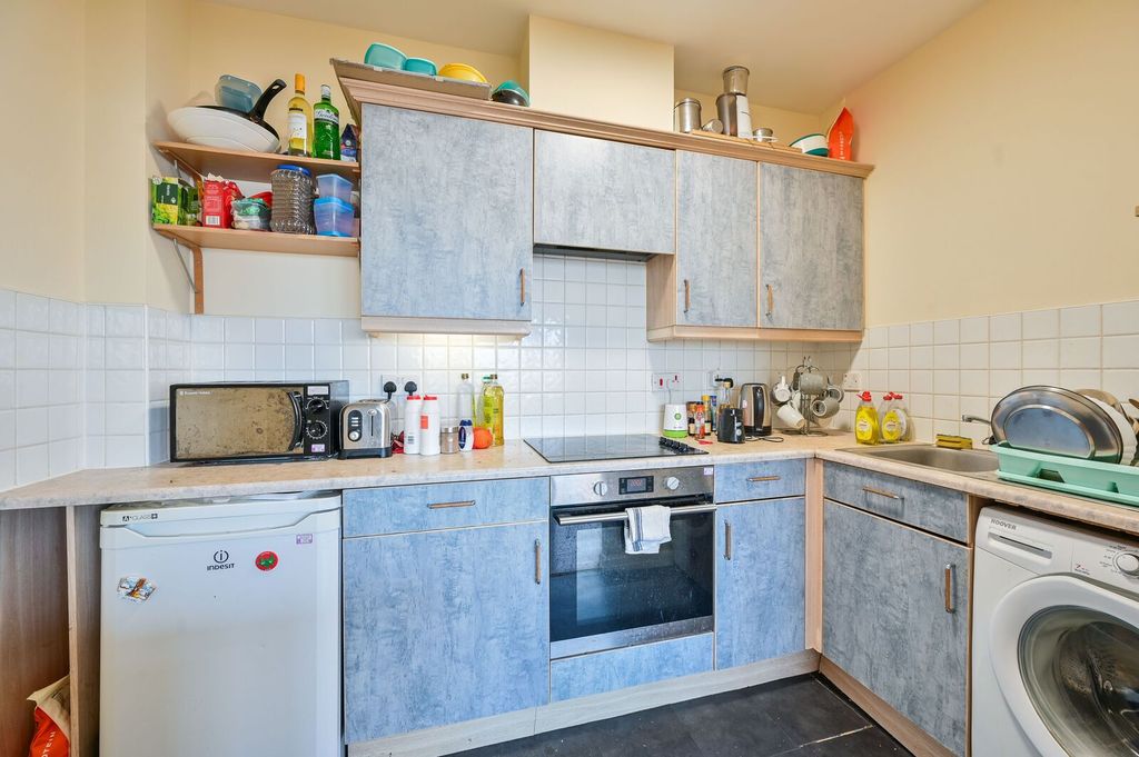 Property photo 2 of 9