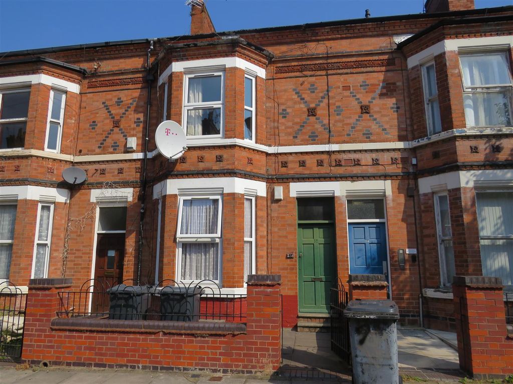 Property photo 1 of 1 Front