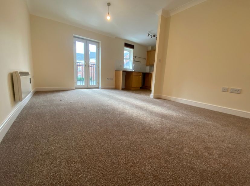 Property photo 3 of 7 Living Room