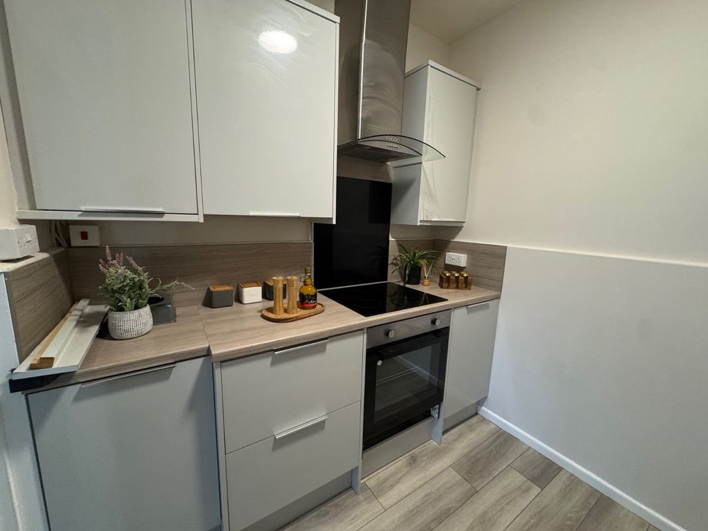 Property photo 3 of 15 Picture No. 17