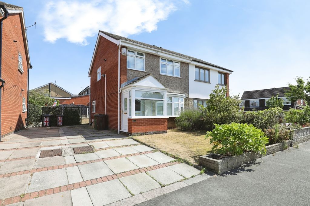 Property photo 1 of 17 Pbox-Img.Jpg