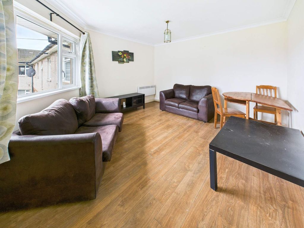 Property photo 3 of 15 Living Room