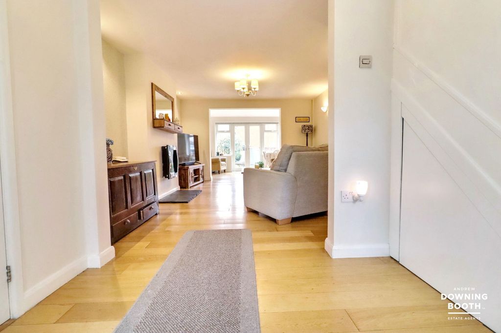 Property photo 3 of 24