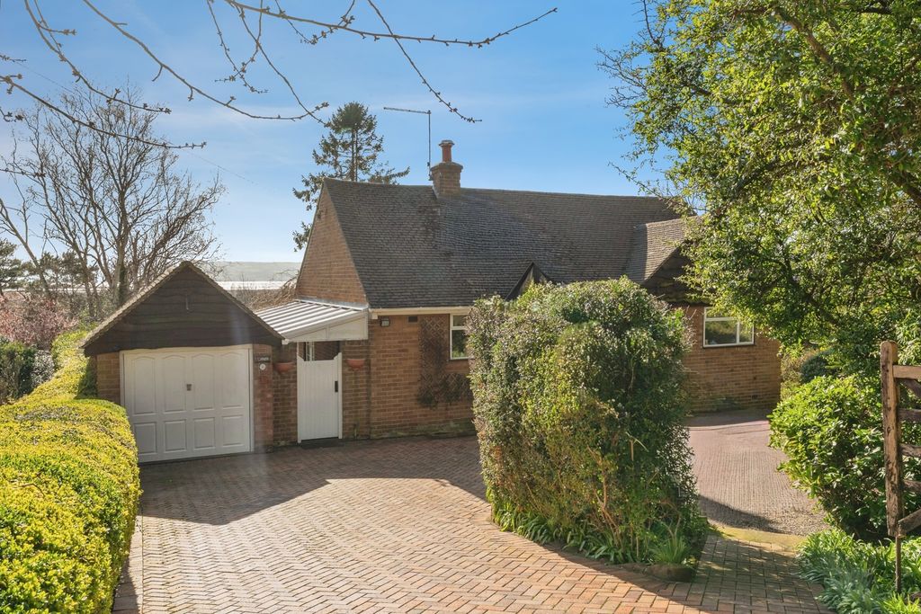 Property photo 1 of 24 Pbox-Img.Jpg