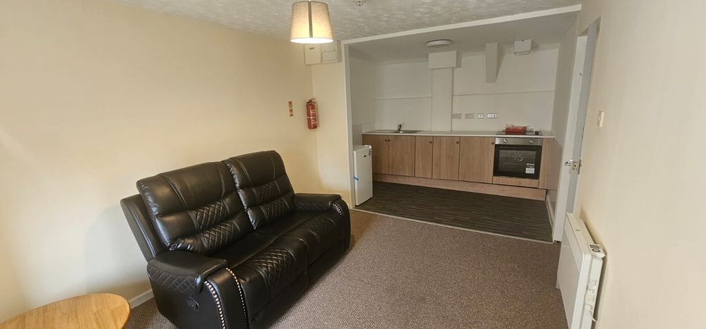 Property photo 2 of 5