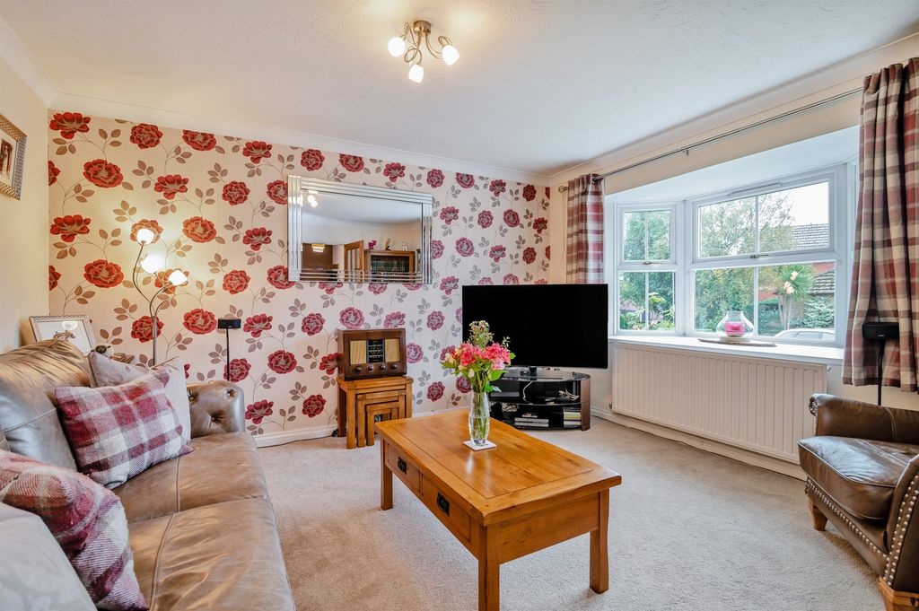 Property photo 3 of 23