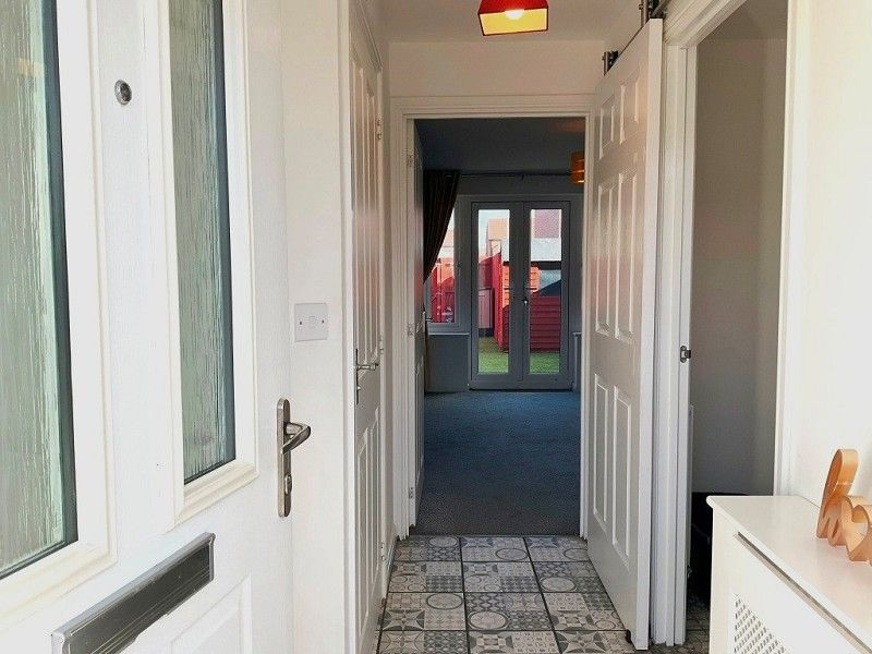 Property photo 2 of 17 Entrance Hall