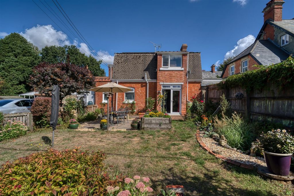 Property photo 1 of 10