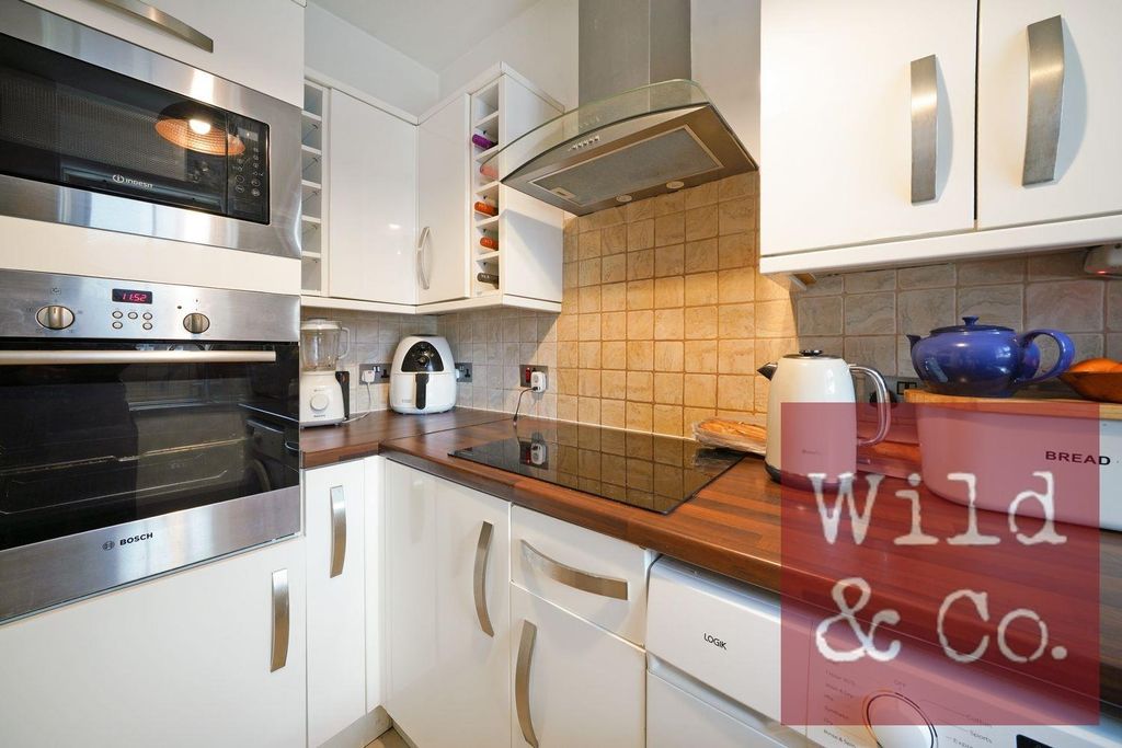 Property photo 3 of 13 Cranbrook House - 6Gnqy946Ogutlpkorwzm.Jpg