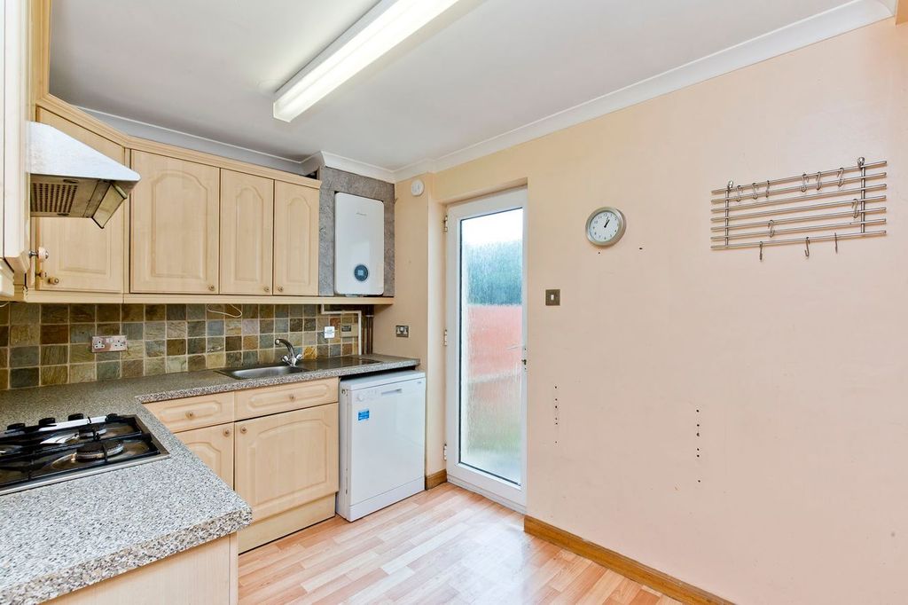 Property photo 2 of 12
