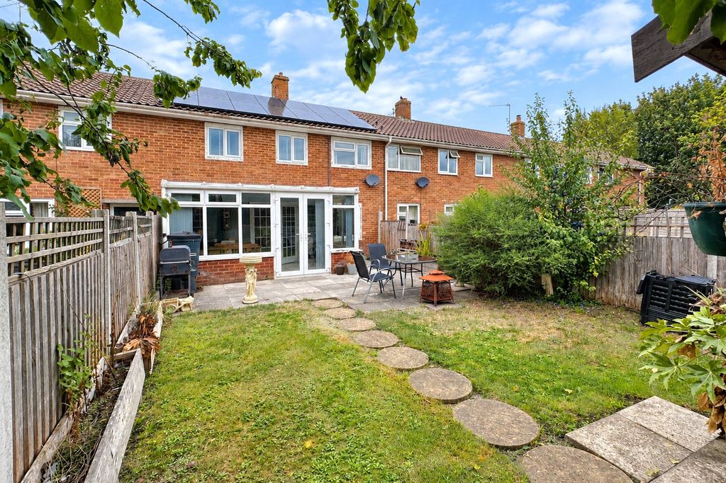 Property photo 1 of 17 Picture No. 21