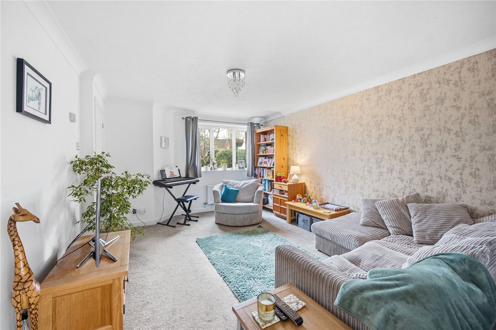 Property photo 3 of 17 Picture No. 12