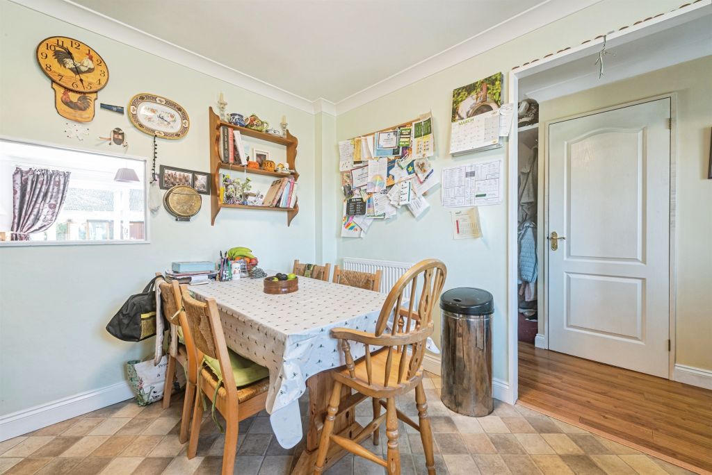 Property photo 3 of 18