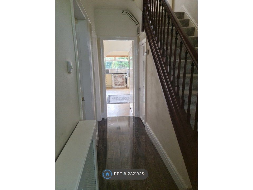 Property photo 3 of 20 Hallway