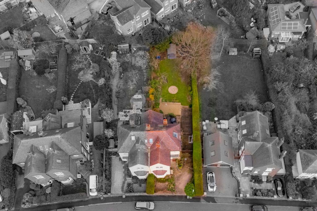 Property photo 2 of 30