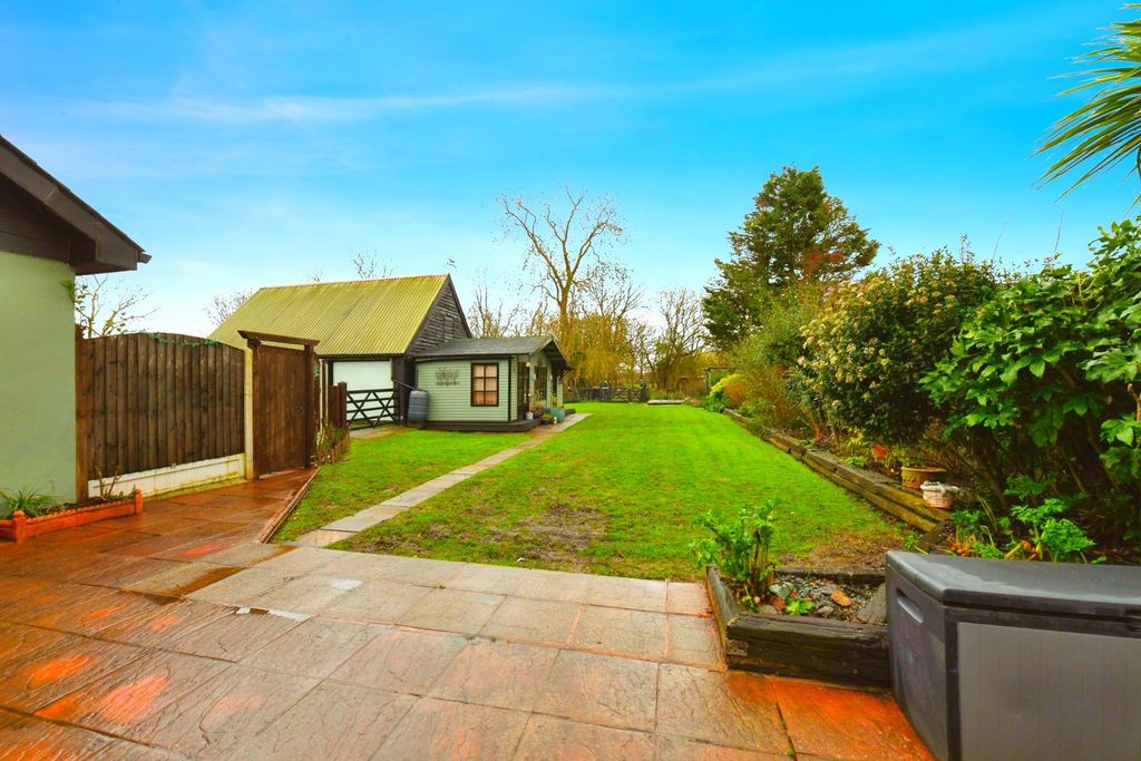 Property photo 2 of 24 Pbox-Img.Jpg