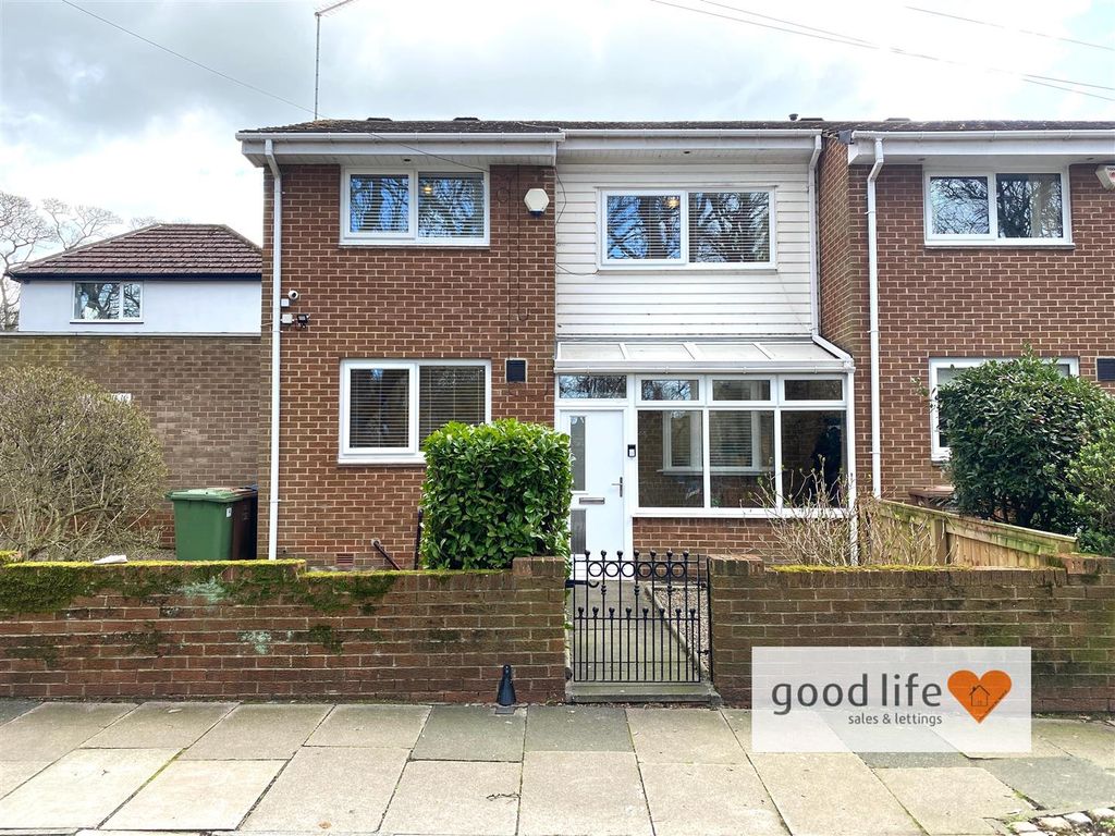 Property photo 1 of 26 20260330_114108659_Ios14Glenluce.Jpg