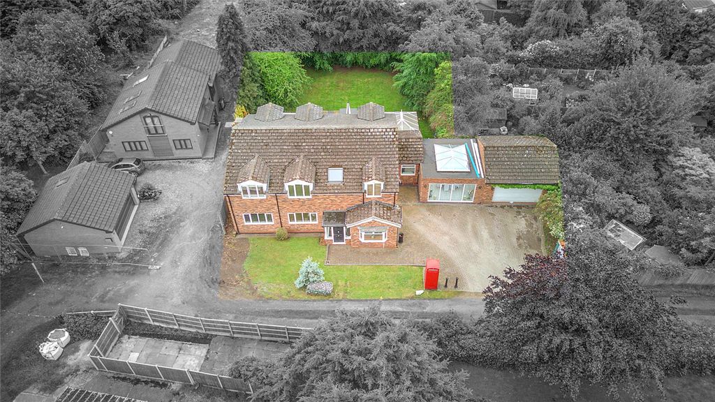 Property photo 1 of 37 Picture No. 03