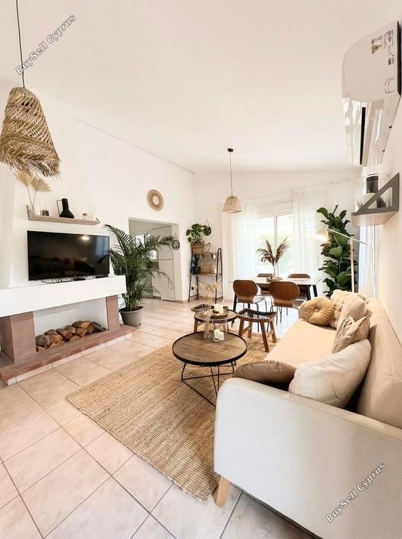 Property photo 3 of 29