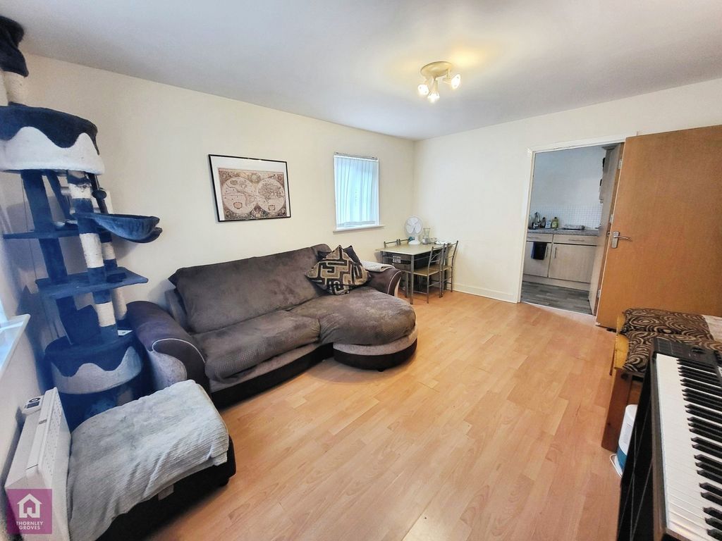 Property photo 2 of 14 Pbox-Img.Jpg