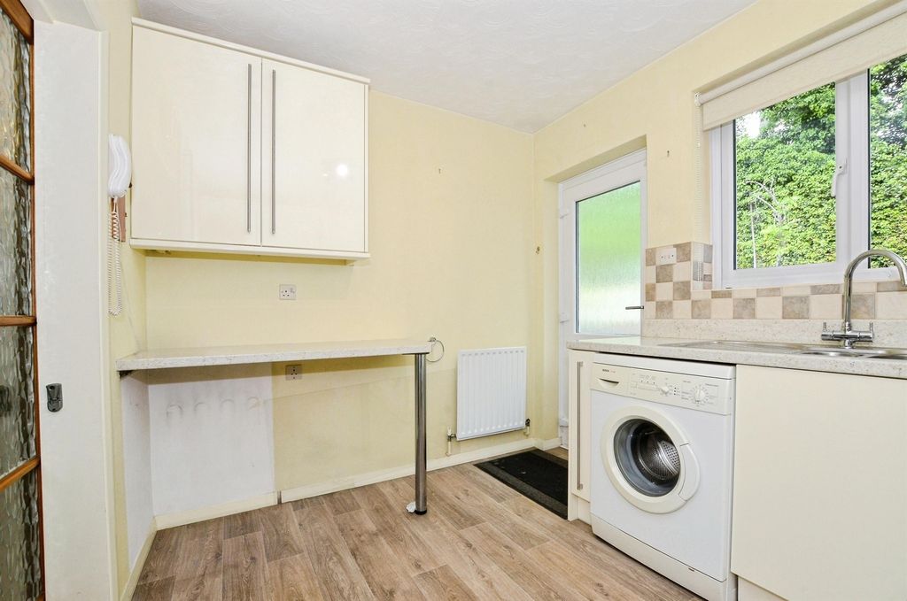 Property photo 3 of 16