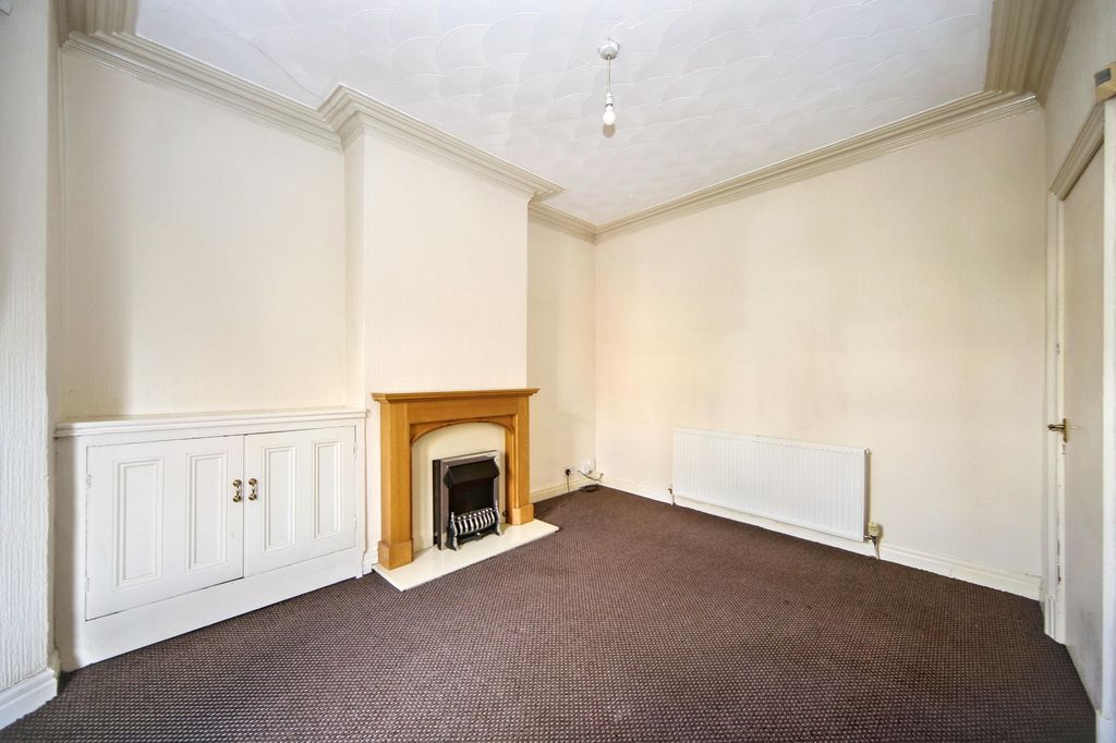 Property photo 2 of 22