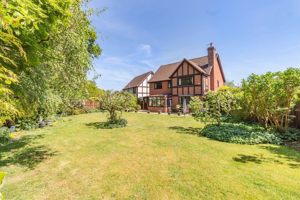 Property photo 3 of 16
