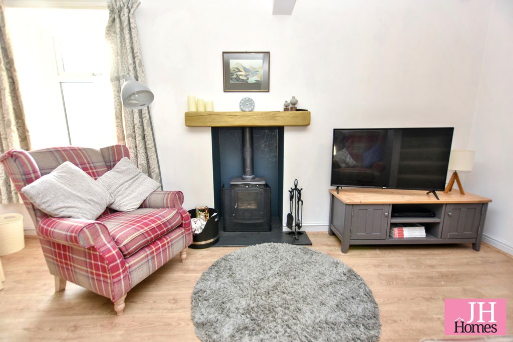 Property photo 3 of 22