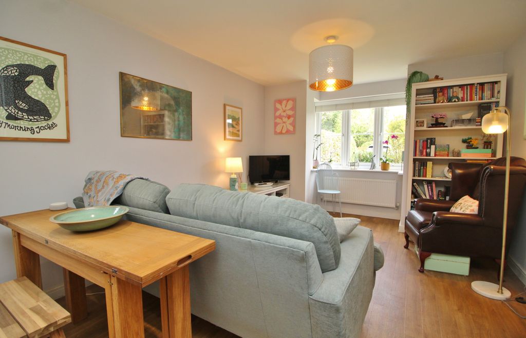 Property photo 2 of 16