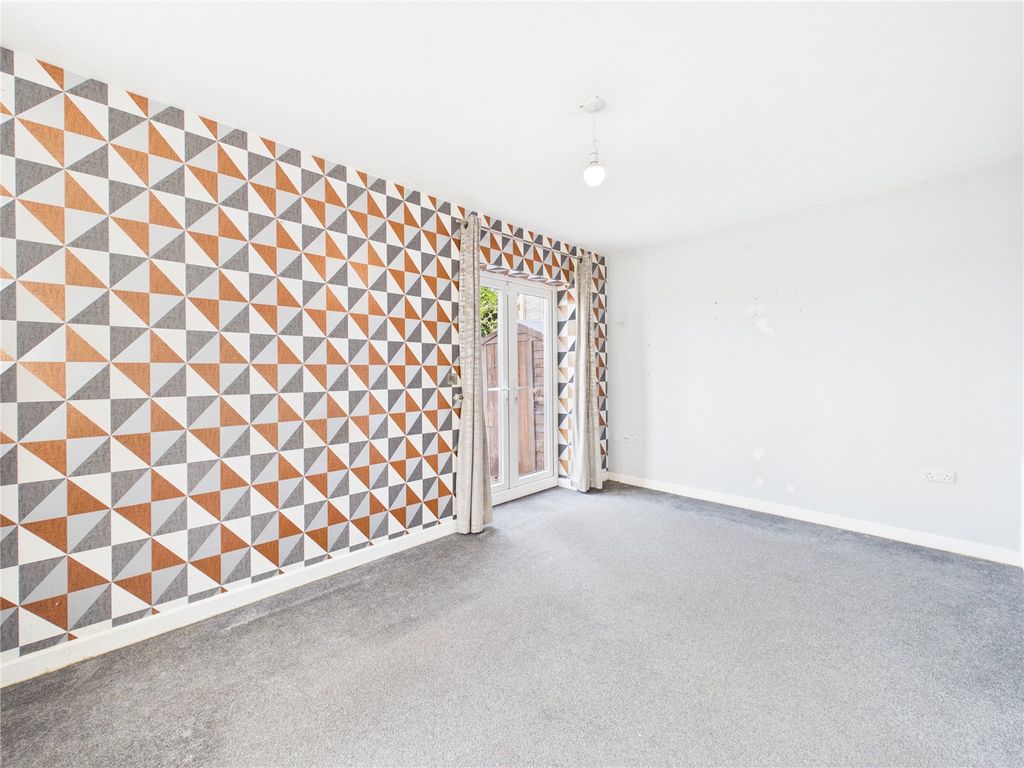Property photo 2 of 20 Picture No. 14