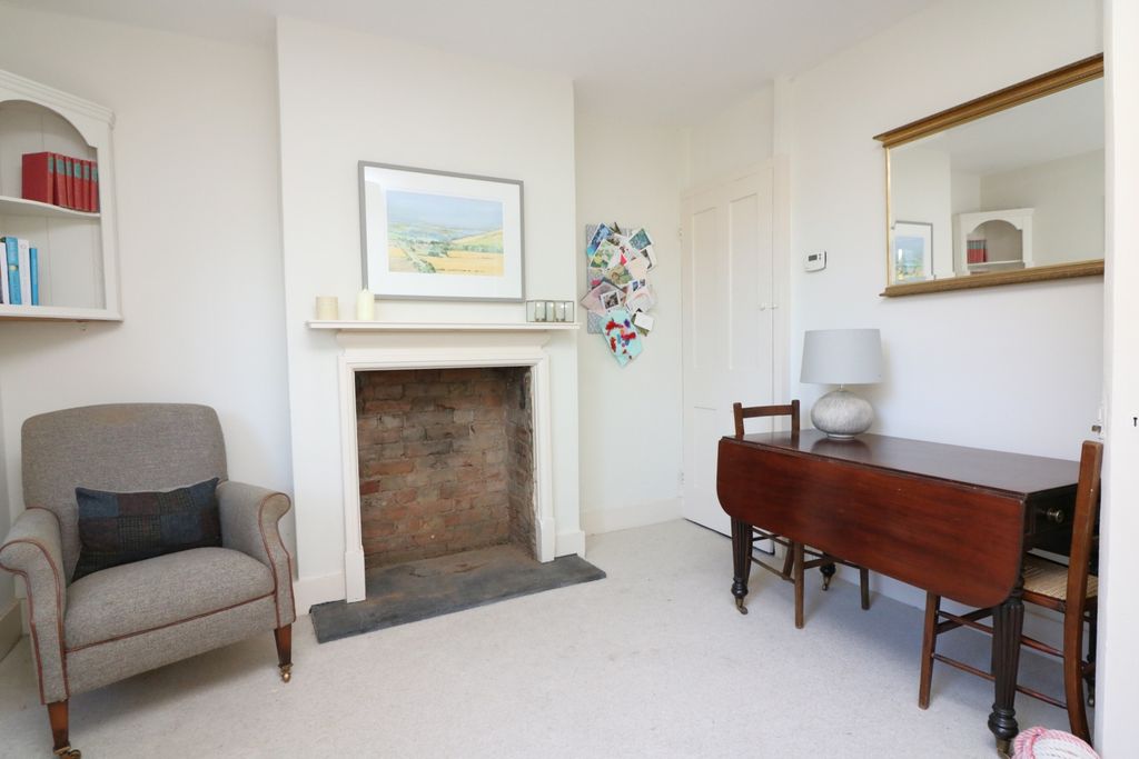 Property photo 3 of 15 Img_3427