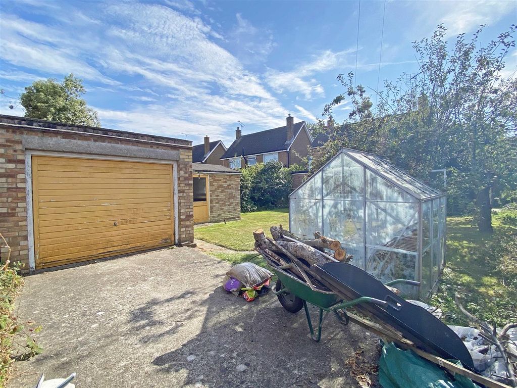 Property photo 3 of 21 G.Jpg