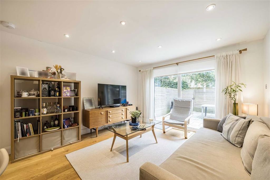Property photo 2 of 9