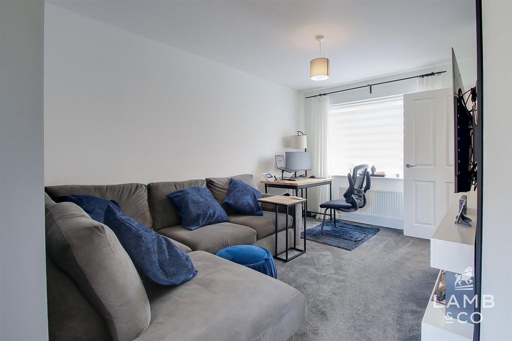 Property photo 2 of 19 Img_2422-Img_2426.Jpeg