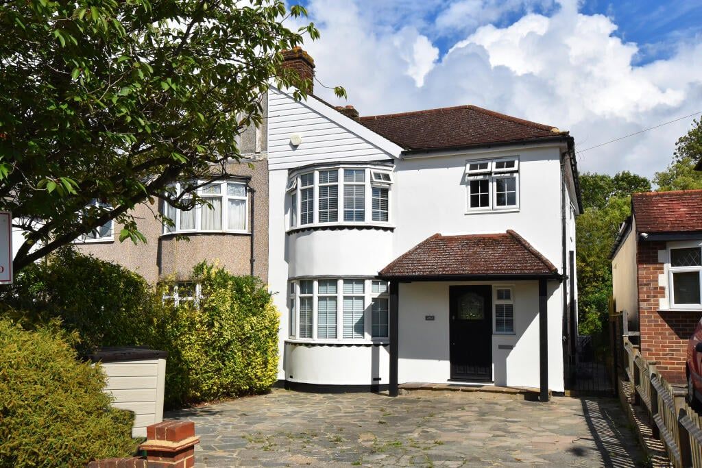 Property photo 1 of 12