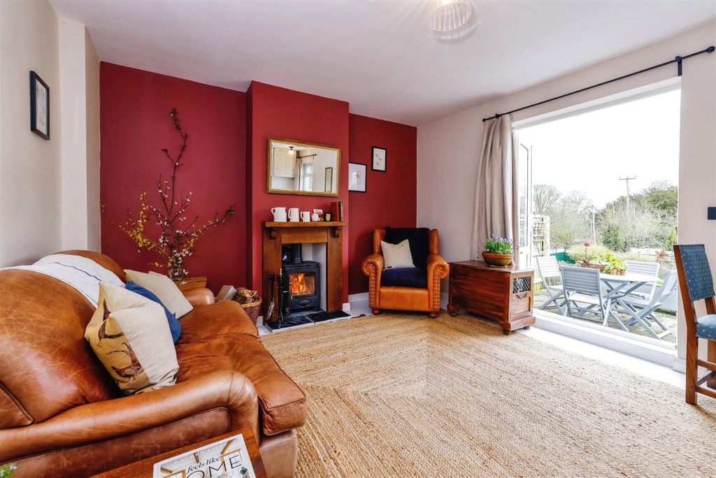 Property photo 2 of 20 557Newbuildingsenfordref1550140-70.Jpg